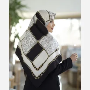 روسری ابریشم توییل پوست ماری دلینه رنگ چری