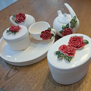 ست دو نفره چای خوری سرامیکی(عصرانه خوری ، هزینه ارسال درب منزل با رنگ دلخواه