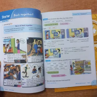 کتاب زبان فمیلی اند فرندز American Family and Friends 4 سایز وزیری به همراه کتاب کار