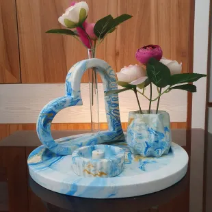 ست دکوراتیو 4 تکه سنگی رگه دار آبی خردلی (گلجای قلبی، گلدان ستاره ای، جاعودی و سینی) سطح مات / براق سطح براق (با جلا دهنده)