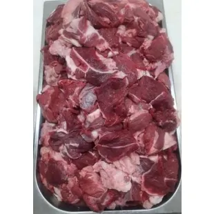 خرده گوشت گوساله سرخ بدون چربی
