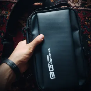 بادی بگ بنج body bag bange sport قفل دار،ضد آب ، دارای عرق گیر کیف بنج