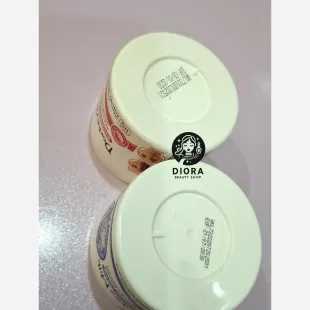 کرم آبرسان و روشن کننده شیر الاغ ووکالی Wokali Donkey Milk Whitening Cream مدل آبی