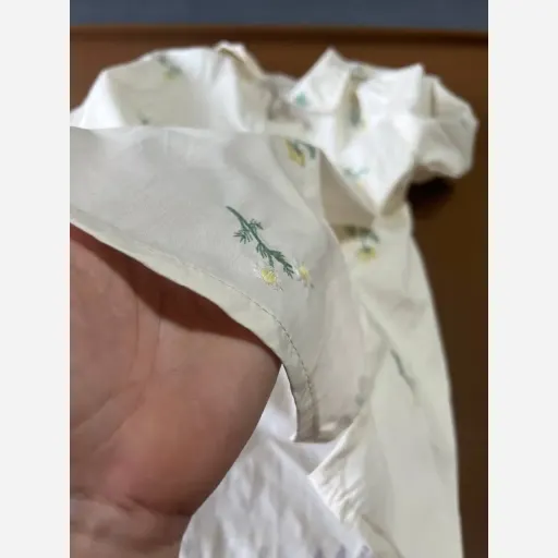 شومیز دخترانه پوپلین گلدوزی شده جلو دکمهدار مناسب 7 تا 13 سال رنگ کرم سایز 9
