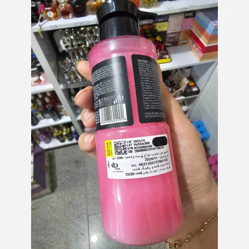 شامپو بدن وانادیا حاوی جودوسر وآلوئه ورا