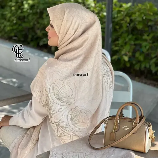 روسری طرح ندا قواره بزرگ 140 سانتیمتر جنس نخ کاستوم سیتو لیز نیست رنگ بنفش