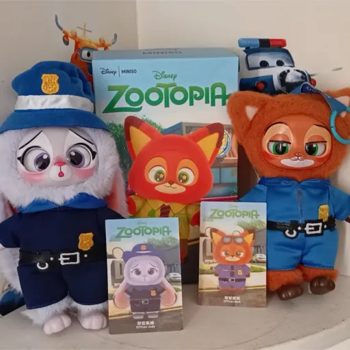 عروسک زوتوپیا zotopia همراه هدیه نوع خرگوش (جودی هاپس)