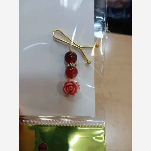 گیره روسری رنگی همراه با گل