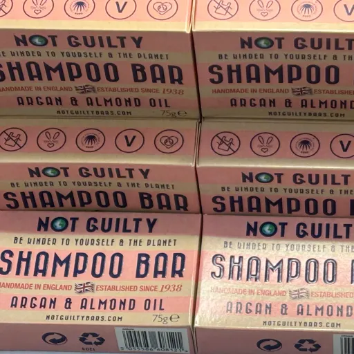 شامپو جامد Not Guilty انگلیس رایحه آرگان و بادام  وزن 75 گرم