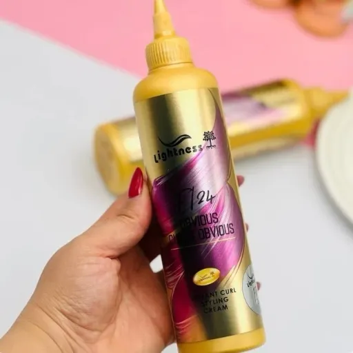 ماسک موی بعد از حمام لایتنس مدل بنفش برای موهای فر (Lightness F24 Obvious Curls)