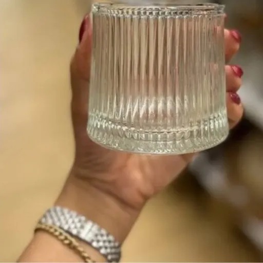 لیوان چرخشی شیاردار