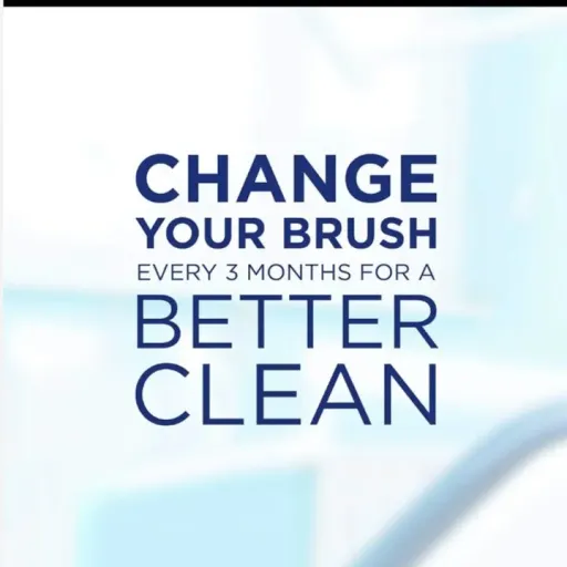 مسواک اورال بی Oral B اکسترا کلین - برس نرم