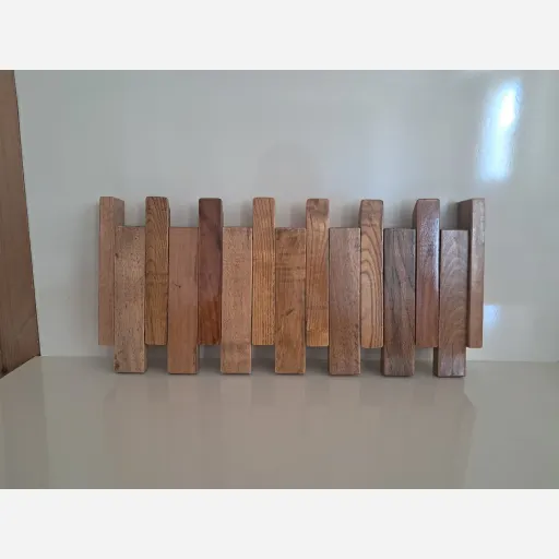 آویز چوبی لباس طرح پیانویی