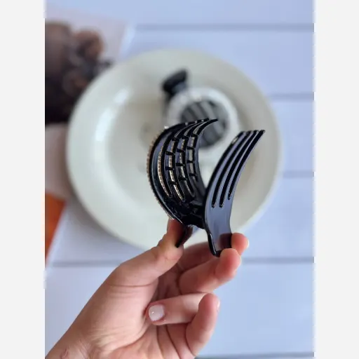 گیره انبری پشت سر شکل گرد