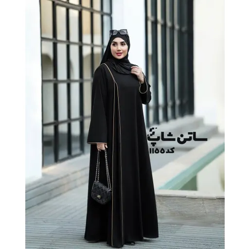 عبا سودا کد: 1155 | برند ساتن شاپ | یقه گرد | رنگ مشکی | رنگ مغزی سفید | فرم جلو بسته | قد 140 | جنس الیزا جت بلک | سایز سایز 1 | سایز بندی 38-52 | استایل حجاب
