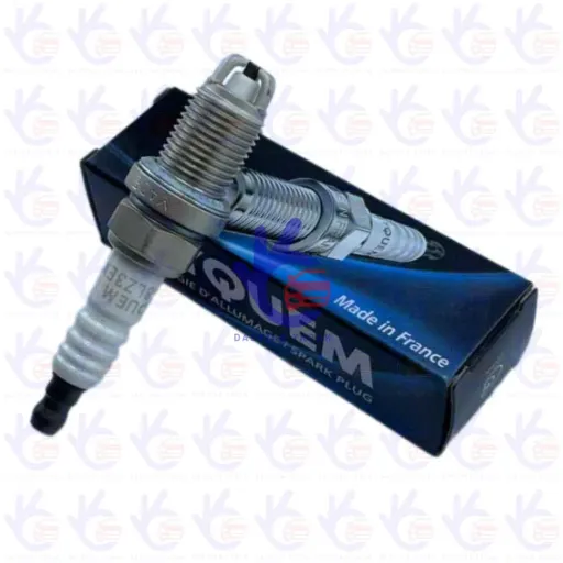 شمع خودرو اکیوم پایه کوتاه سه پلاتین کد A58 مدل RFC58LZ3EX