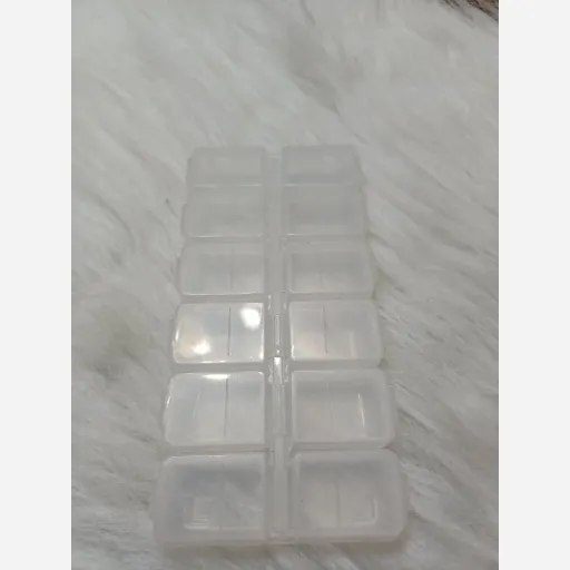 جعبه نگهدارنده دارو یا دیزاین ناخن کوچک