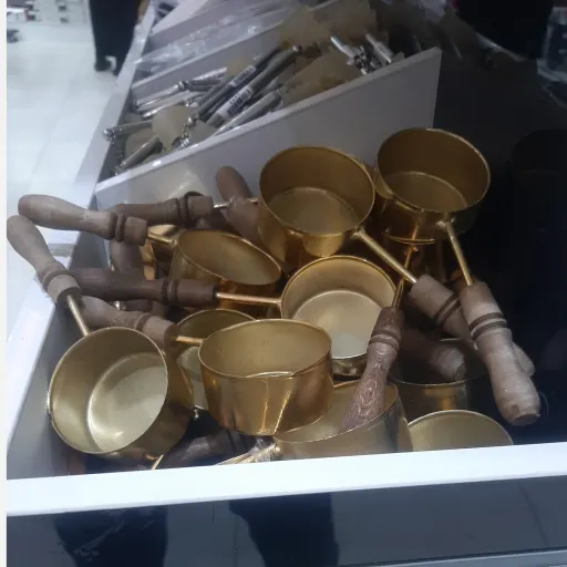 پیمانه قهوه بزرگ دسته چوبی 
