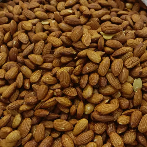 مغز بادام شور درجه یک نیم کیلویی آجیل و خشکبار مهران 