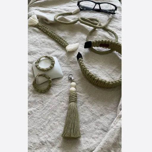 مجموعه 5 عددی اکسسوری زنانه مکرومه مدل پرین (رنگ انتخابی)