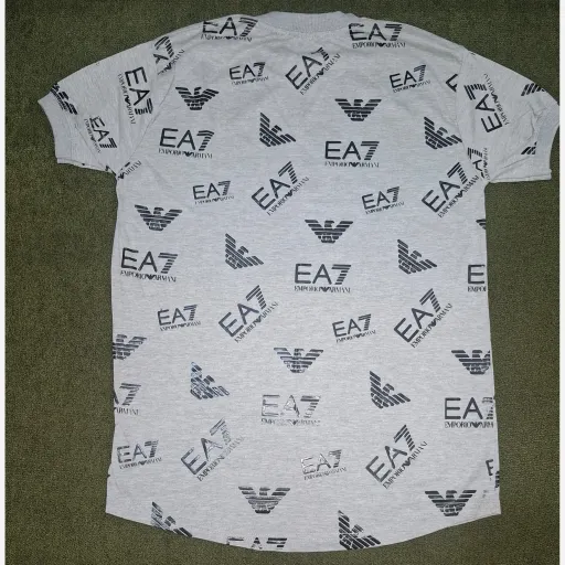 تیشرت جلو چاپدار EA7 تیشرت اسپرت مردانه سایز L/XL  تیشرت پسرانه  تیشرت آستین کوتاه تیشرت پسرانه چاپ دار جلو و پشت مردانه رنگ و سایز توسی سایز XL