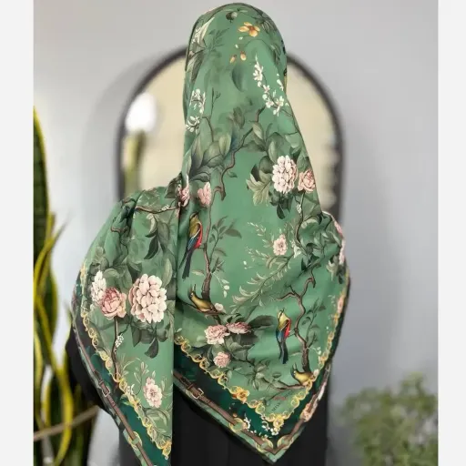 روسری کرپ نخ طرح جیران قواره 140 رنگ سبز
