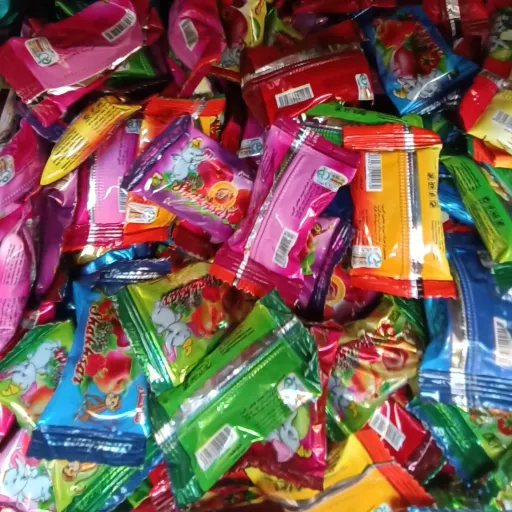 لواشک پذیرایی شاخسار خوشمزه 500 گرمی آجیل و خشکبار مهران