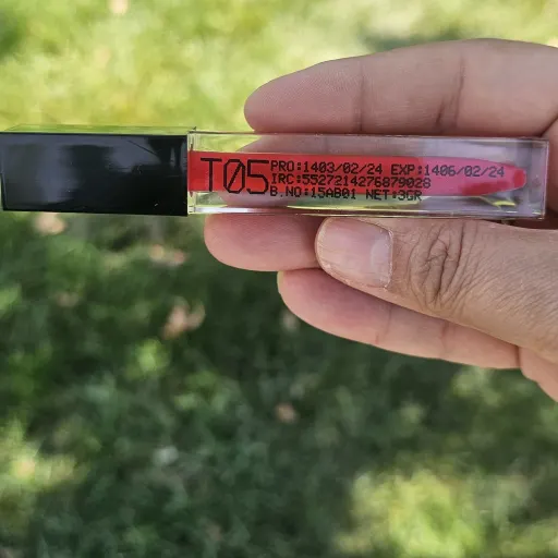 تینت لب لاوارایT05