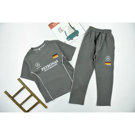 ست تیشرت و شلوار پسرانه طرح PETRONAS جنس پارچه بیسکویتی گزینه ها سایز 11تا12سال(سایز60) | زغال سنگی