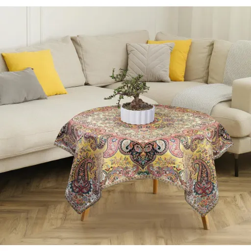 رومیزی طرح سلاطین