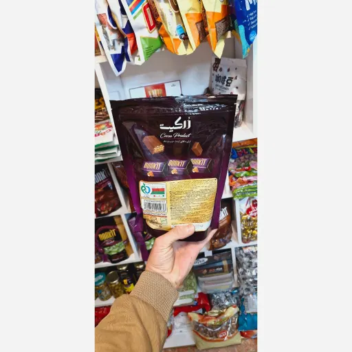 شکلات کاکائویی دورکیت با تکه های مغز بادام درختی 450 گرم