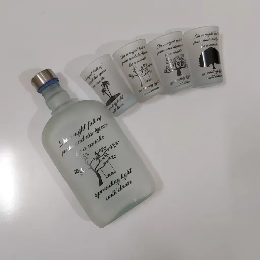شات  و بطری 4طرح مات(شات قهوه طرح درخت) دکوری زیبا4طرح مختلف 45 سی سی