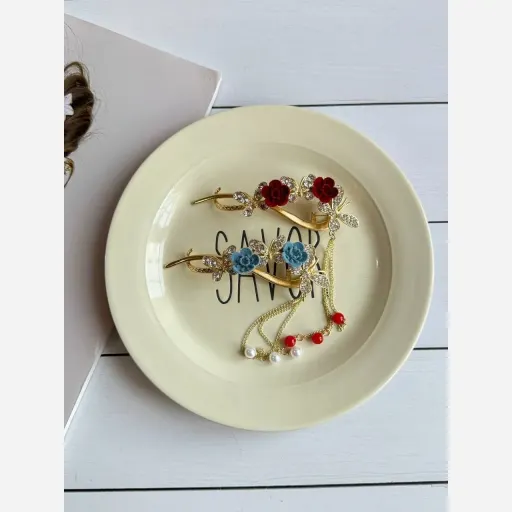 گیره چفتی مو مدل دو گل رز آویز دار