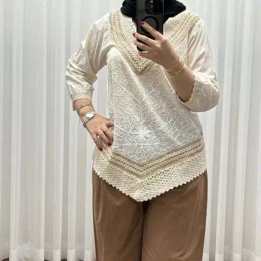 بلوز کرم دو رنگ نخی چهار فصل زنانه دخترانه سایز M L XL XXL تن خور شیک و راحت گزینه ها سایز xl