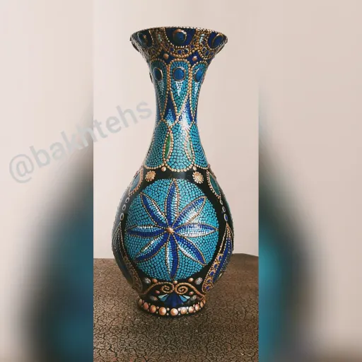 گلدان سفالی نقطه کوبی شده طرح جواهر. 20 سانت