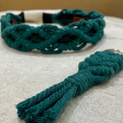 مجموعه 2عددی تل مو و جاکلیدی مکرومه مدل درنا (رنگ انتخابی)