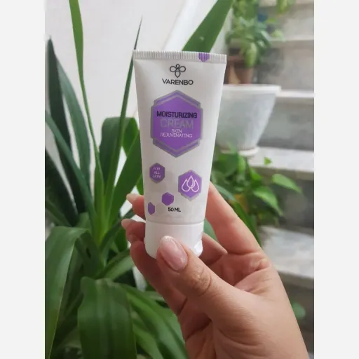 کرم مرطوب کننده ژل رویال