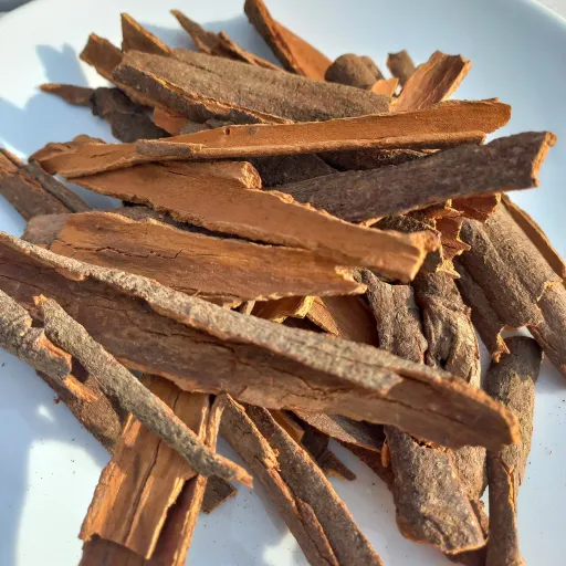چوب دارچین 100 گرمی درجه یک 