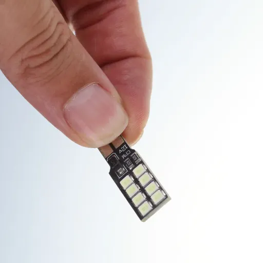 لامپ خودرو کاسپین مدل SUPER LED 16CHIP بسته دو عددی