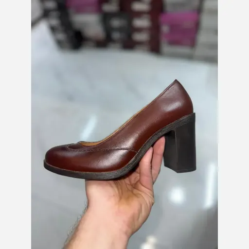 کفش پاشنه دار چرم گاوی مدل کیمیا سایز 37 حراج تک سایز گزینه ها 37