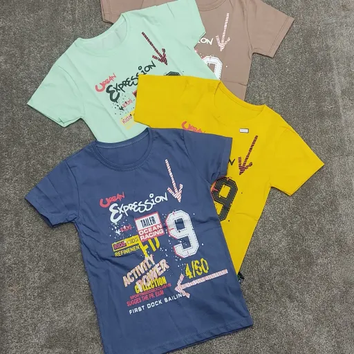 تیشرت پسرانه نوشته خارجی جنس نخی  سایز 40تا 55 رنگبندی 4 رنگ رنگ و سایز آبی سایز 50