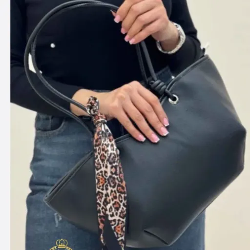 کیف دوشی زنانه اسکارفی رنگ کرم روشن