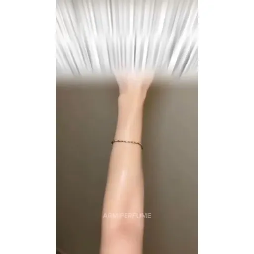 اسنس ضد لک و سفیدکننده صورت و بدن پرتقال خونی