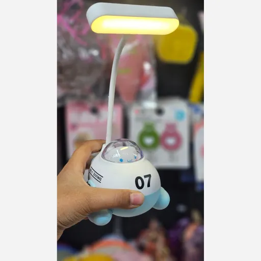 چراغ مطالعه کیوت و زیبا،موجودی چک شود