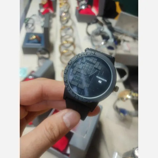 ساعت مچی رومانسون طرح مدرن مکعبی