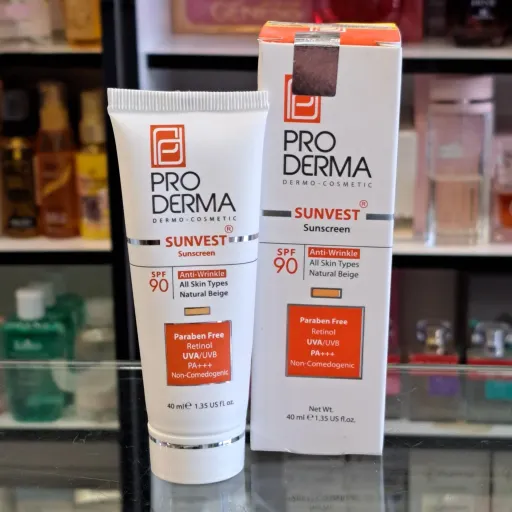 کرم ضدآفتاب ضد چروک رنگی بژ طبیعی SPF90 پرودرما