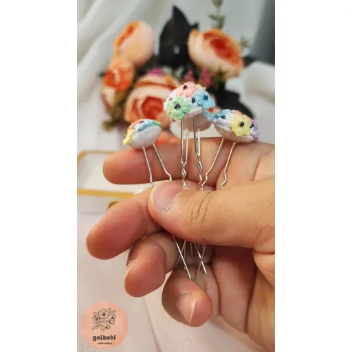 گیره شینیون گلدوزی شده