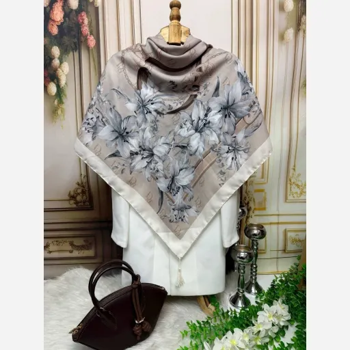 روسری نخ کاستوم دیور لیلینه رنگ طوسی خاکی
