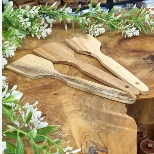 کفگیر چوبی ساده آشپزی