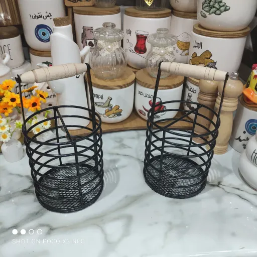 جا قاشقی فلزی دسته چوبی طرح گرد 